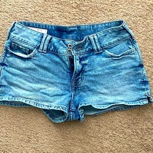 GAP Y2K Low Rise Shortie